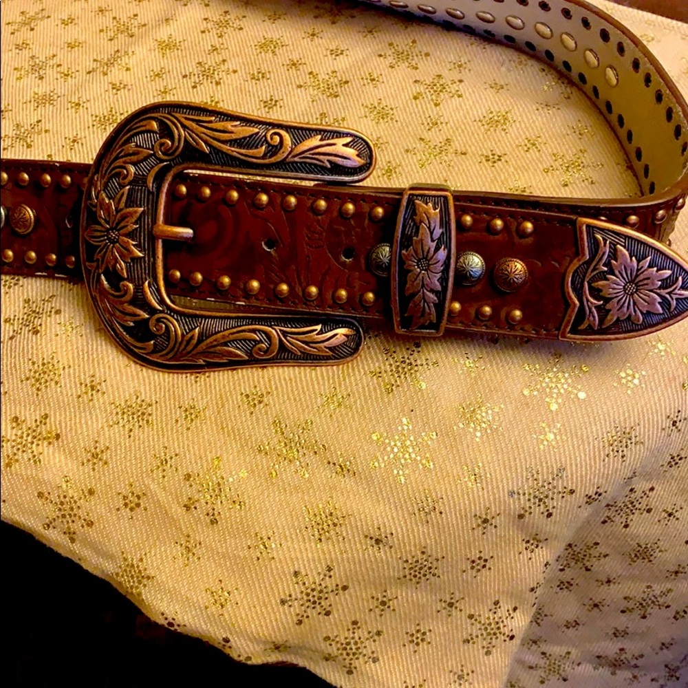 Western style copper and silver toned belt ladies